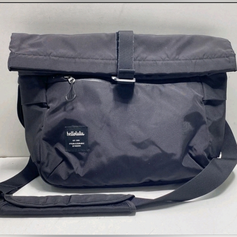 Hellolulu Messenger/camera/Crossbody Bag Roll-top 15x14 Inches With Strap